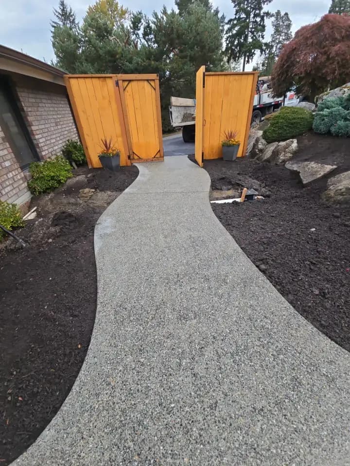 Gates & Arbors 1
