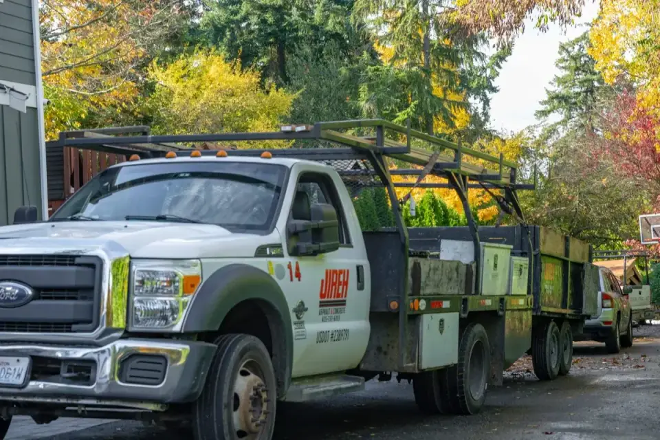 Jireh service truck with equipment
