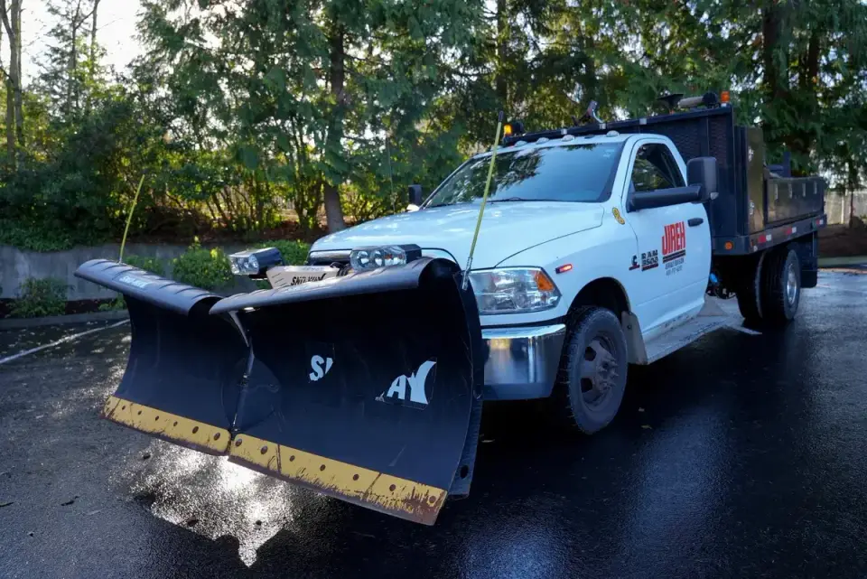Snow & Ice Services work in the Puget Sound region