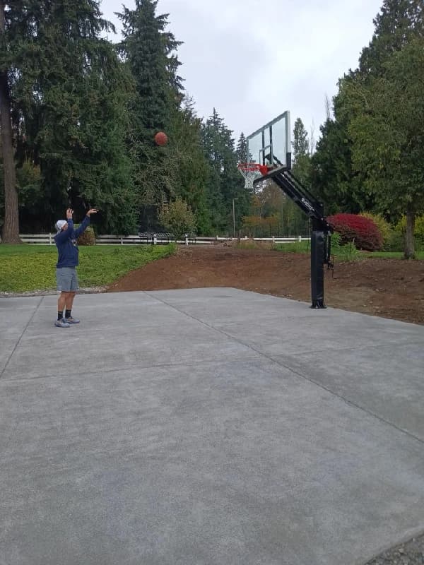 Sand Finish Concrete Driveway & Power Wash - Woodinville - Image 1